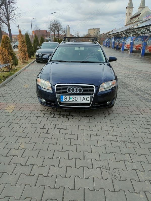 Albastru Utilizat 2005 Audi A4 Break | 1.900 EUR (Preț bun) - Imagine 1/4