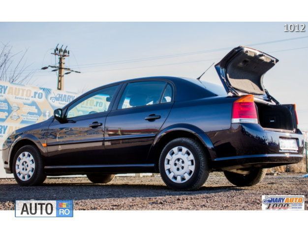 Second-hand Opel Vectra 150 CP (110 kW) 2006 Albastru marin Berlinǎ