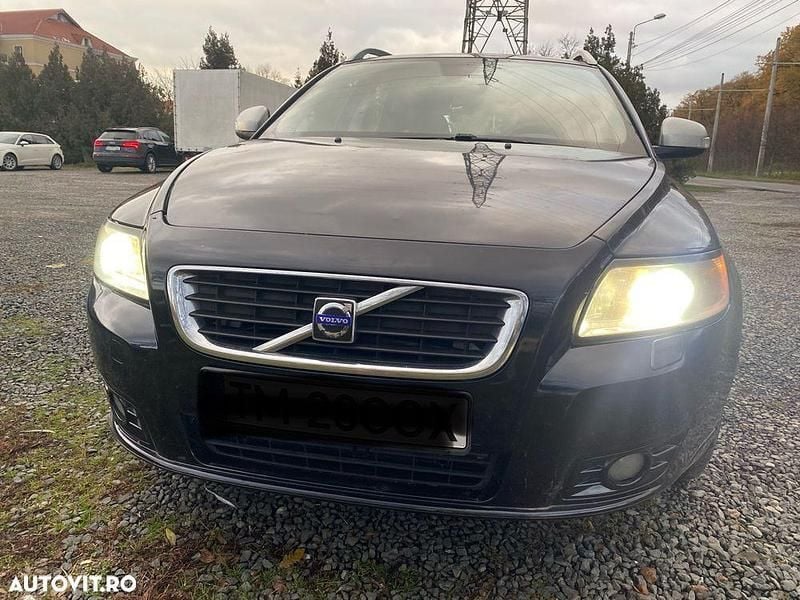 Negru Utilizat 2010 Volvo V50 Break | 3.900 EUR - Imagine 1/4