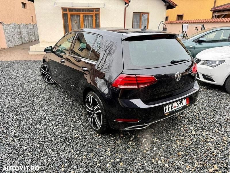 Second-hand VW Golf VII Join 125 CP (91 kW) 2018 Culoarenegru Hatchback