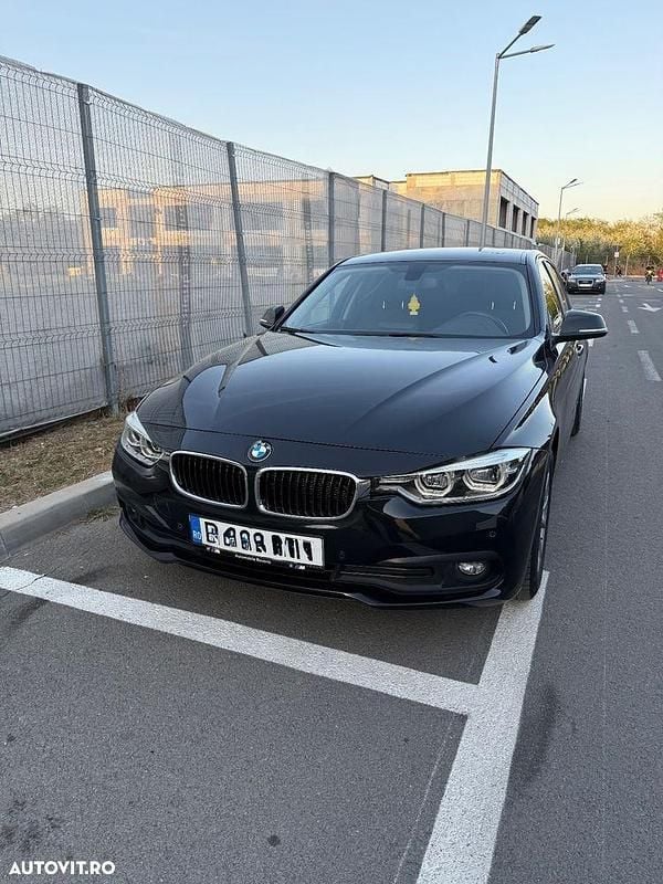 Culoarenegru Utilizat 2017 BMW 318 Advantage Berlinǎ | 13.900 EUR (Super Preț) - Imagine 1/4