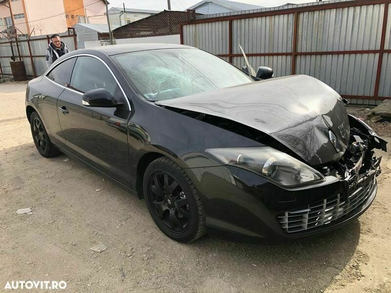 Second-hand Renault Laguna Coupé 150 CP (110 kW) 2009 Negru Coupe