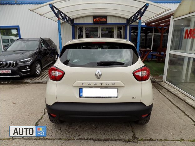 Utilizat 2015 Renault Captur SUV | 8.980 EUR (Preț OK) - Imagine 1/4