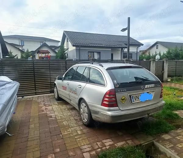 Second-hand Mercedes C220 Elegance 145 CP (106 kW) 2002 Gri Break