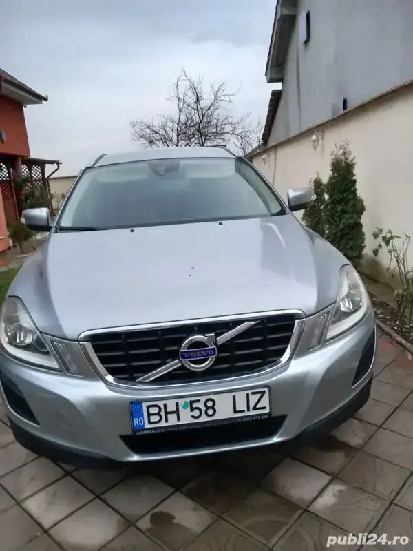Utilizat 2012 Volvo XC60 SUV | 11.500 EUR (Puțin scump) - Imagine 1/4