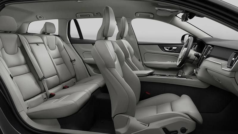 Second-hand Volvo V60 Plus 197 CP (144 kW) 2023 ["onyx black"] Break