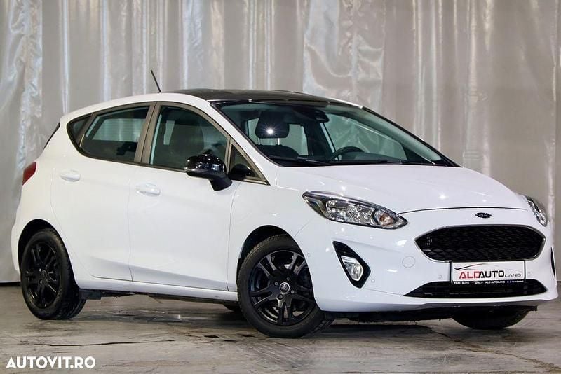 Second-hand Ford Fiesta Trend 100 CP (73 kW) 2019 Culoarealb Hatchback