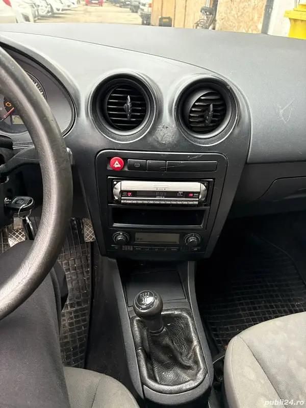 Utilizat 2005 Seat Cordoba Berlinǎ | 1.200 EUR - Imagine 1/3