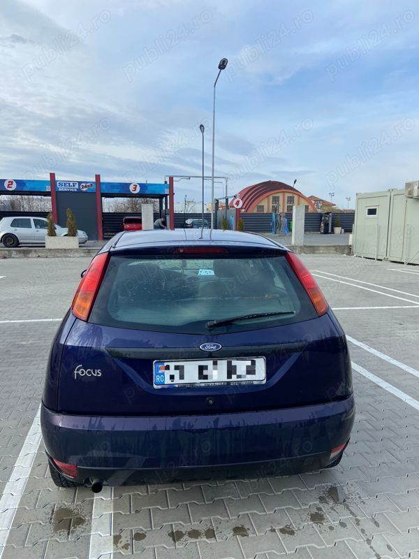 Utilizat 2000 Ford Focus Hatchback | 1.000 EUR (Preț OK) - Imagine 1/4