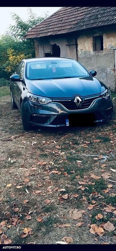 Culoaregri Utilizat 2019 Renault Mégane IV Zen Berlinǎ | 11.000 EUR (Preț OK) - Imagine 1/4