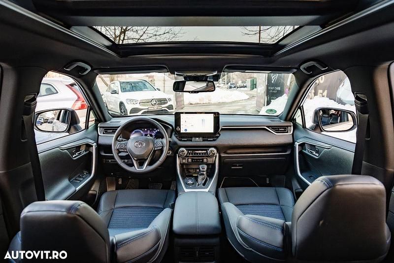 Second-hand Toyota RAV4 Hybrid Style 306 CP (225 kW) 2023 Culoaregri SUV