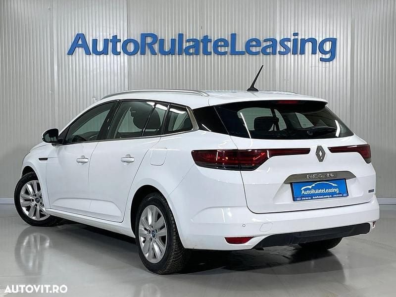 Second-hand Renault Megane E-Tech Business 158 CP (116 kW) 2021 Culoarealb Break