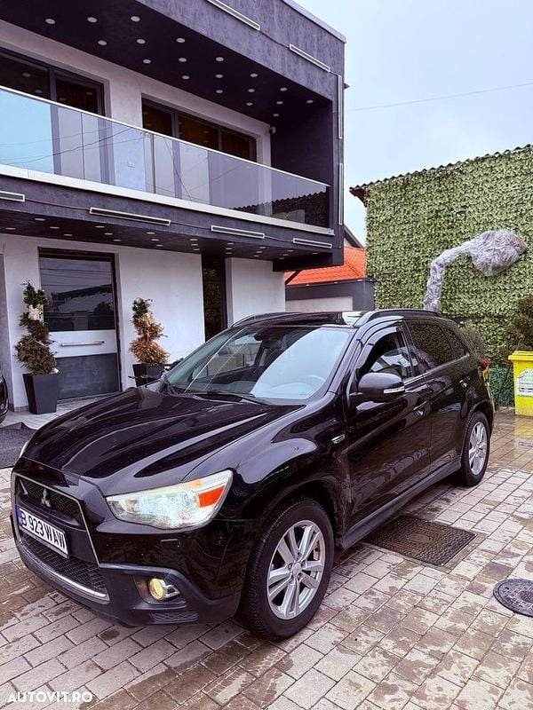 Second-hand Mitsubishi ASX Intense 150 CP (110 kW) 2012 Culoarenegru SUV