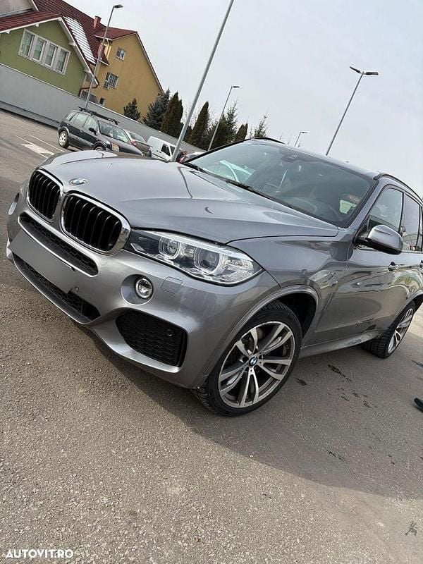 Culoareargint Utilizat 2018 BMW X5 Sport Line SUV | 25.500 EUR - Imagine 1/4