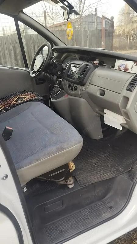 Second-hand Renault Trafic 82 CP (60 kW) 2007 Monovolum