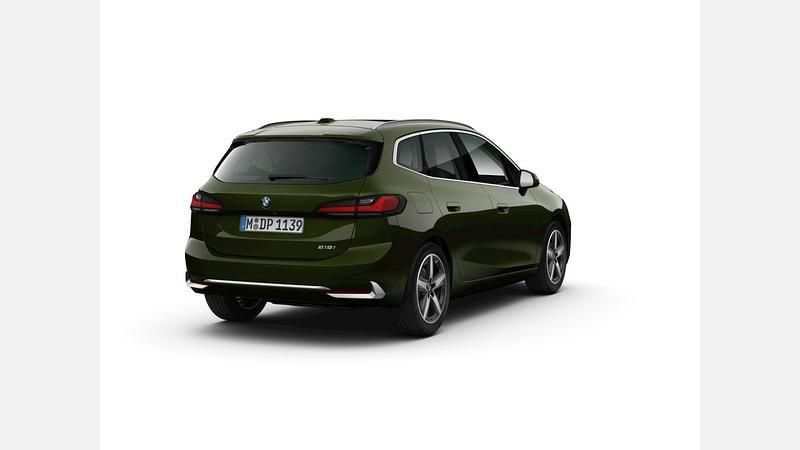 Second-hand BMW 218 Comfort Edition 136 CP (100 kW) 2024 Sanremo green metallic metalizat Monovolum