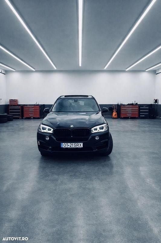 Second-hand BMW X5 Sport Line 258 CP (189 kW) 2014 Culoarenegru SUV