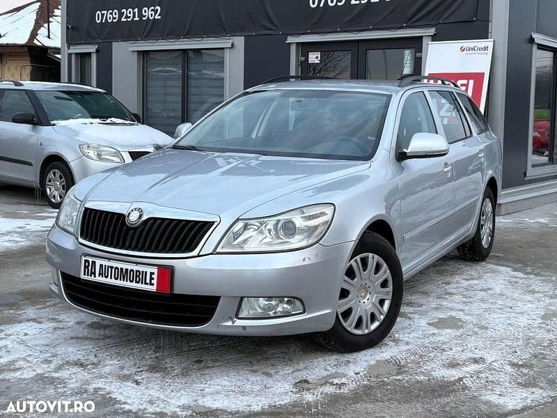 Second-hand Skoda Octavia Elegance 105 CP (77 kW) 2010 Culoareargint Break