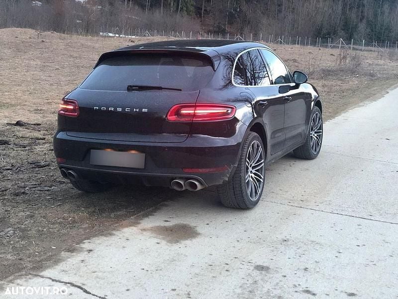 Second-hand Porsche Macan 258 CP (189 kW) 2016 Culoarenegru SUV