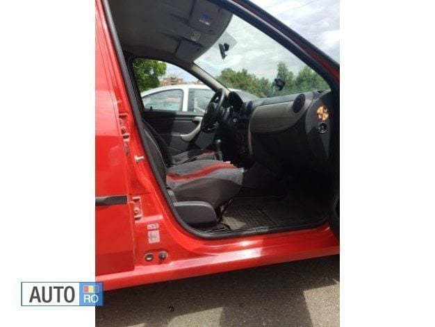 Second-hand Dacia Logan 75 CP (55 kW) 2011 Rosu Berlinǎ