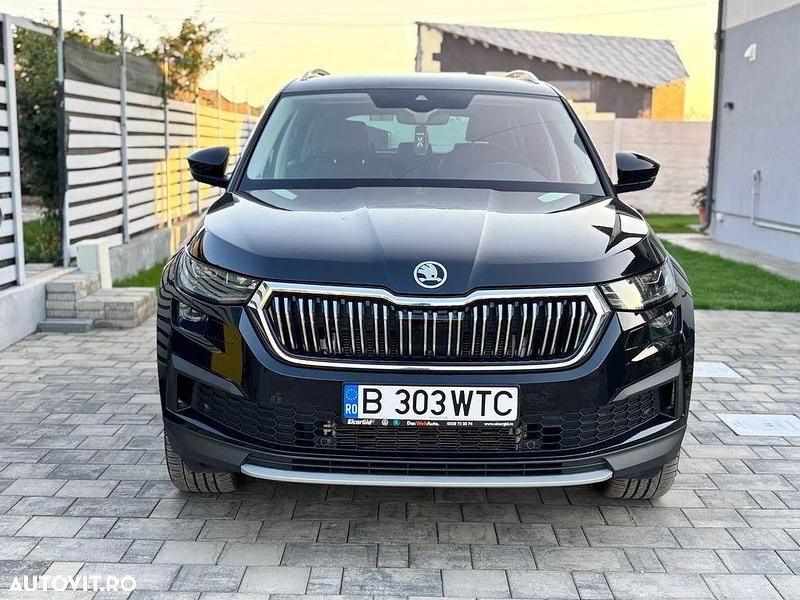Culoarenegru Utilizat 2023 Skoda Kodiaq Style SUV | 39.500 EUR (Preț OK) - Imagine 1/4
