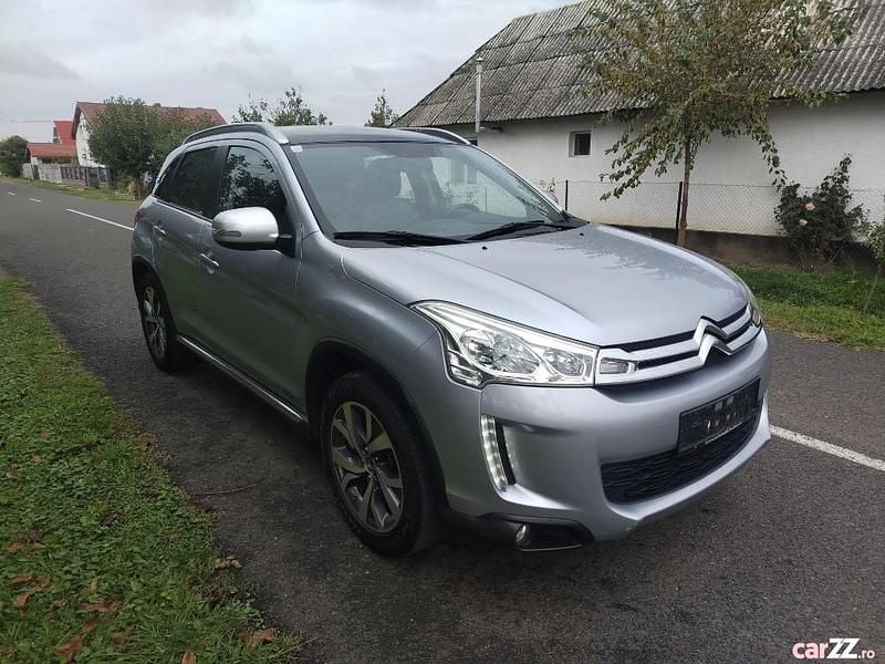 Argintiu Utilizat 2015 Citroën C4 Aircross SUV | 8.300 EUR - Imagine 1/4