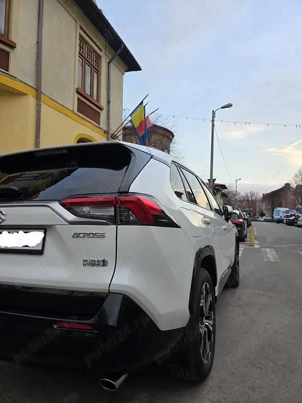 Second-hand Suzuki Across 306 CP (225 kW) 2021 SUV