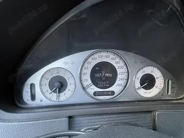 Second-hand Mercedes CLK220 150 CP (110 kW) 2007 Coupe