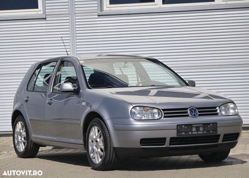 Argint Utilizat 2003 VW Golf IV Hatchback | 5.500 EUR - Imagine 1/4