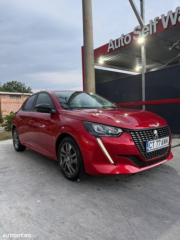 Culoarerosu Utilizat 2022 Peugeot 208 Active Hatchback | 11.900 EUR (Puțin scump) - Imagine 1/4