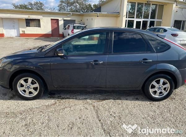 Second-hand Ford Focus 2010 Gri Hatchback