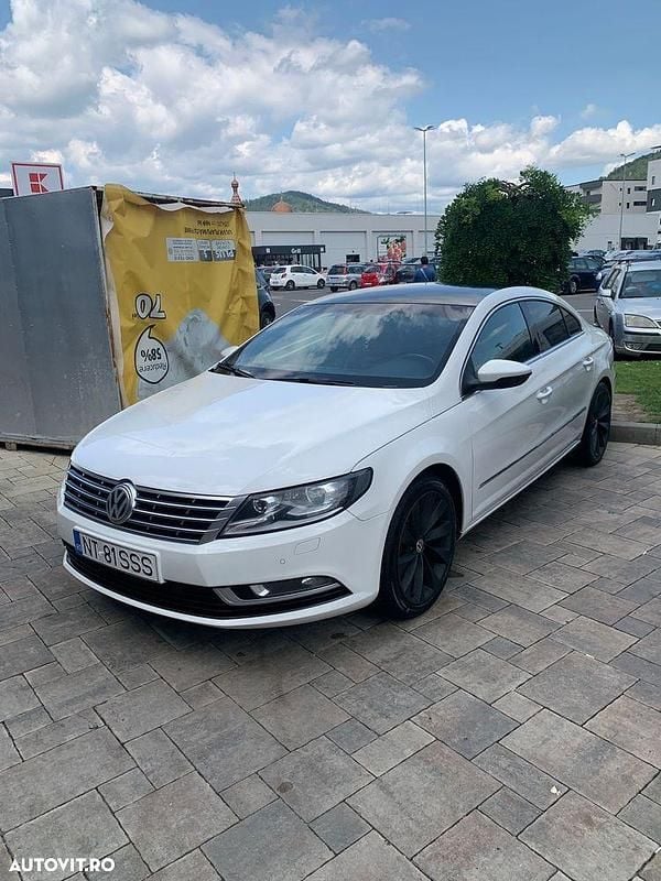 Second-hand VW Passat 177 CP (130 kW) 2012 Culoarealb Berlinǎ