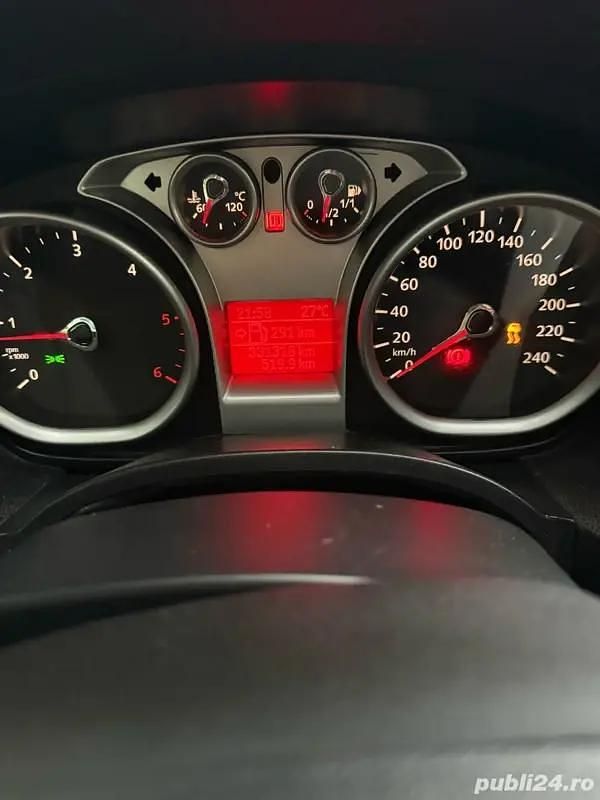 Utilizat 2008 Ford Kuga SUV | 5.100 EUR (Preț OK) - Imagine 1/4