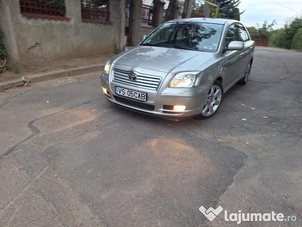 Gri Utilizat 2004 Toyota Avensis T2 Berlinǎ | 2.900 EUR - Imagine 1/4