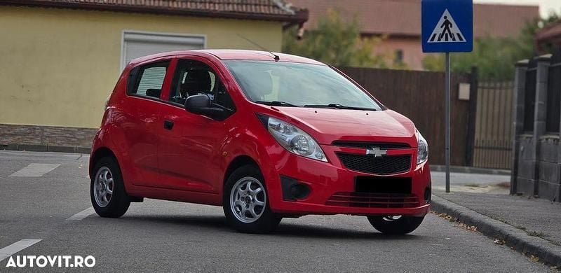 Second-hand Chevrolet Spark 65 CP (47 kW) 2011 Culoarerosu Hatchback