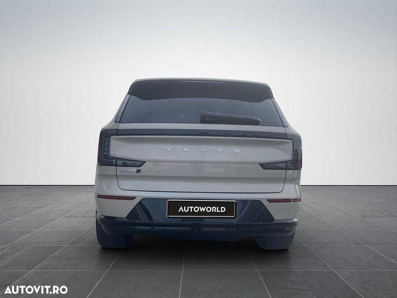 Second-hand Volvo EX90 Ultra 300 kW (408 CP) 2024 Culoarebej SUV
