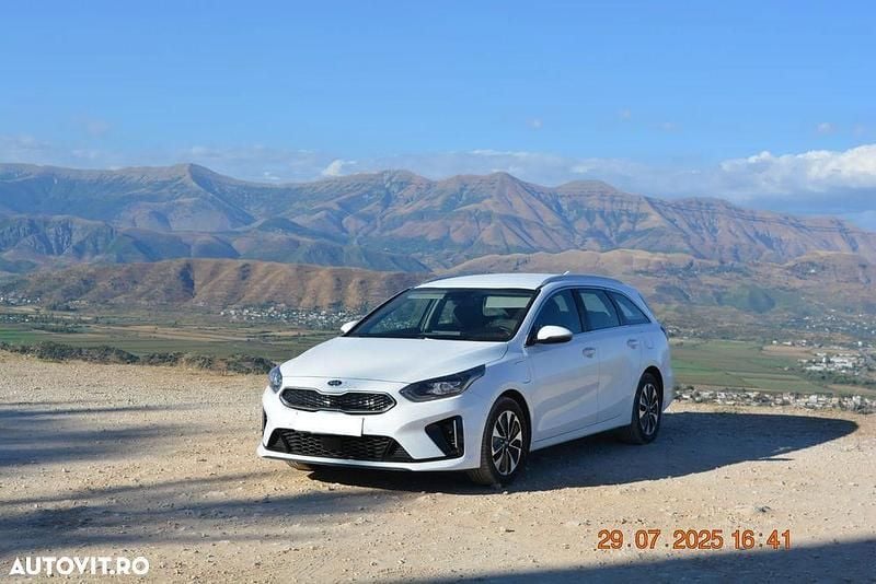Culoarealb Utilizat 2020 Kia Ceed Break | 15.450 EUR - Imagine 1/4
