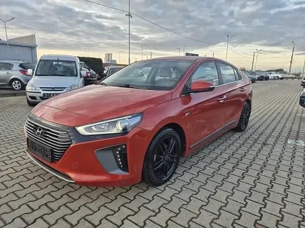 Rosu Utilizat 2017 Hyundai Ioniq Hatchback | 13.490 EUR (Preț OK) - Imagine 1/4