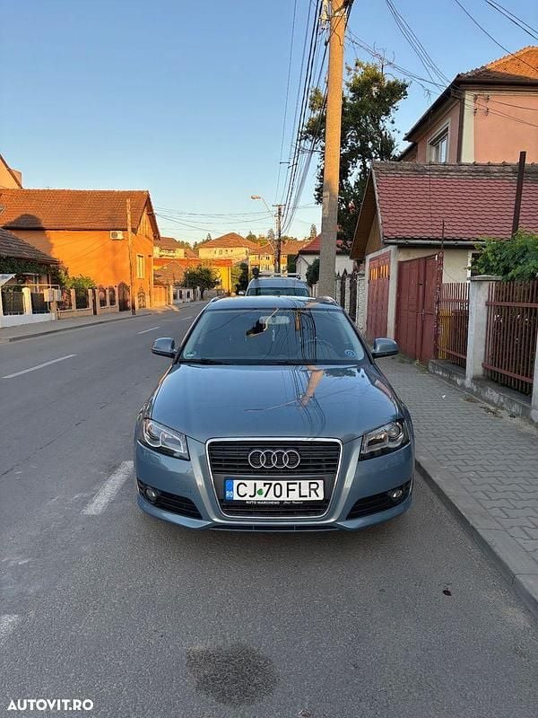 Gri Utilizat 2009 Audi A3 Sportback Ambition Hatchback | 5.300 EUR (Preț OK) - Imagine 1/4