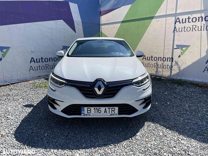 Culoarealb Utilizat 2022 Renault Mégane IV Hatchback | 13.250 EUR (Preț OK) - Imagine 1/4