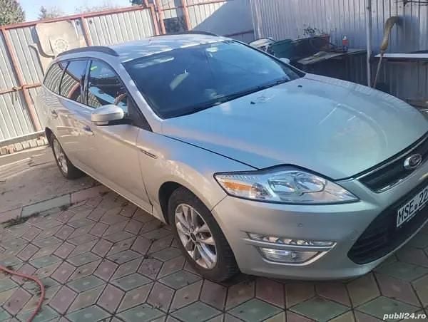 Second-hand Ford Mondeo 163 CP (119 kW) 2012 Hatchback