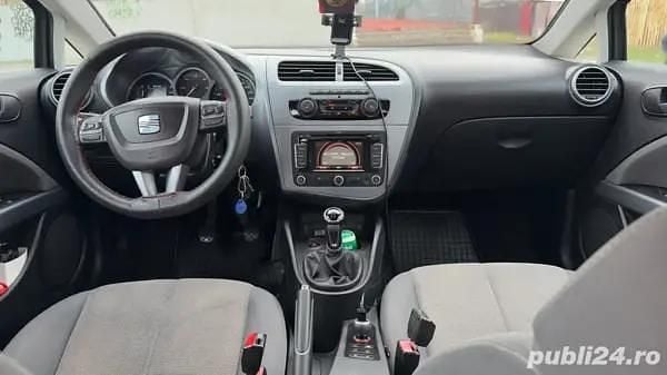 Utilizat 2011 Seat Leon Hatchback | 4.750 EUR (Preț OK) - Imagine 1/4
