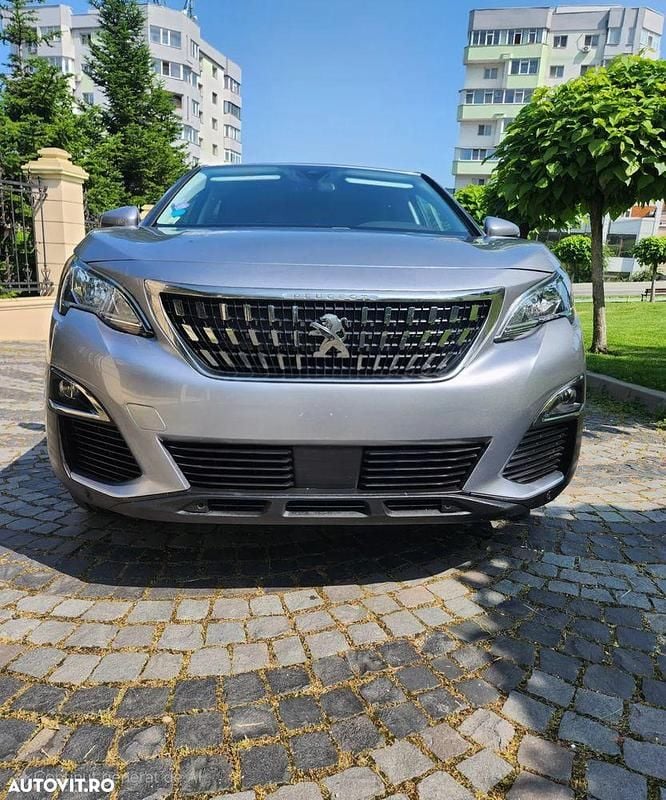 Argint Utilizat 2020 Peugeot 3008 Active SUV | 12.990 EUR (Super Preț) - Imagine 1/4