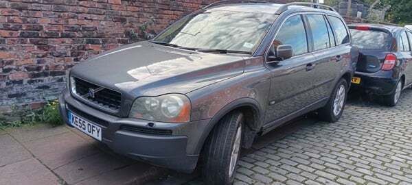 Utilizat 2006 Volvo XC90 SUV | 1.700 EUR - Imagine 1/4