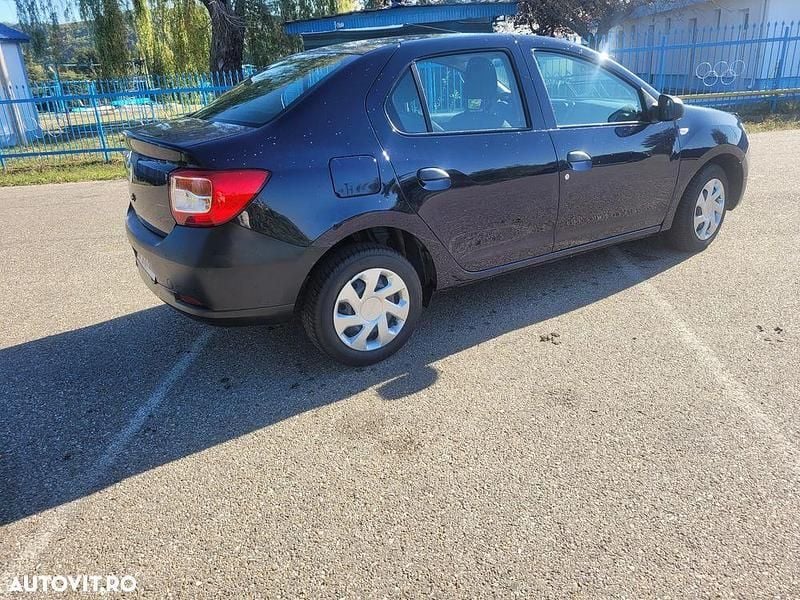 Second-hand Dacia Logan Ambiance 75 CP (55 kW) 2015 Culoarealbastru Berlinǎ