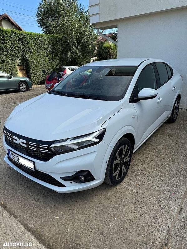 Culoarealb Utilizat 2023 Dacia Logan Expression Berlinǎ | 12.600 EUR (Preț OK) - Imagine 1/4