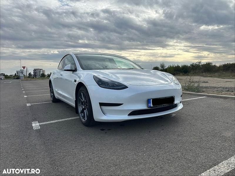 Second-hand Tesla Model 3 208 kW (283 CP) 2023 Culoarealb Berlinǎ