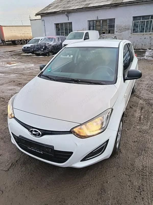 Second-hand Hyundai i20 90 CP (66 kW) 2014 Hatchback