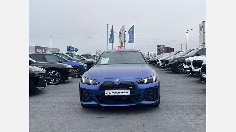 Second-hand BMW i4 Comfort Edition 400 kW (544 CP) 2025 Albastru frozen portimao metalizat bmw individual metalizat Berlinǎ