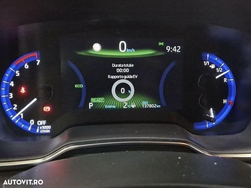 Second-hand Toyota Corolla 122 CP (89 kW) 2021 Culoaremaro Break